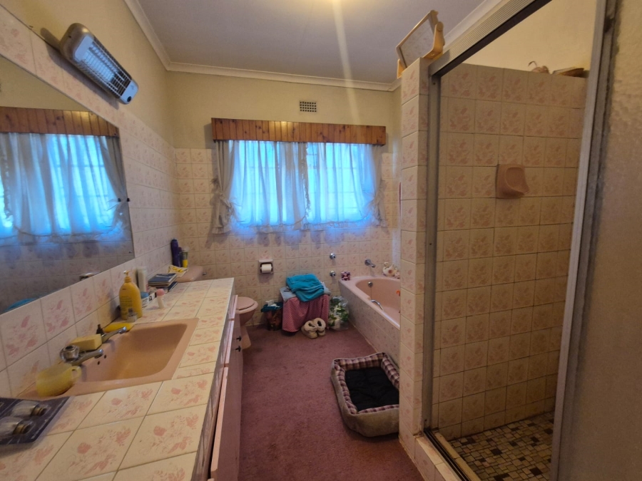 4 Bedroom Property for Sale in Bishops Bay Free State